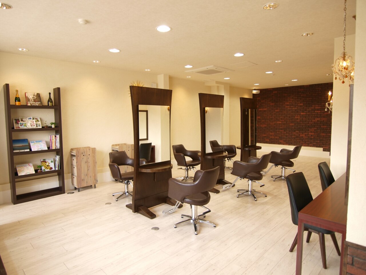 福岡市西区で人気のエアウェーブが得意な美容院・ヘアサロン