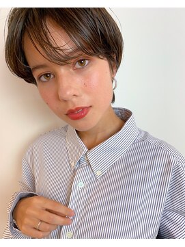 グッデイ ヘアー(GOOD DAY HAIR) マニッシュ ネイビーカラー シアーグレージュ ショート