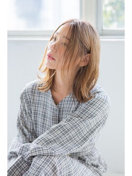 ラエティティア ロコ 刈谷店(Laetitia loco) シースルー★ミディアム切りっぱなし