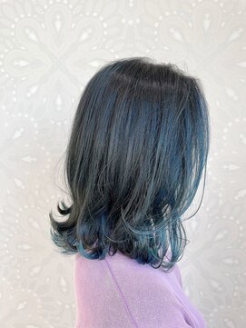 エメラ ヘア ドレッシー(EMERA hair Dressy) 今季のトレンドフレーミングをブルーで遊ぶ☆