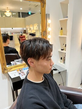 コワファースト  させぼ五番街店(COIFF1RST) センターパート育成中☆