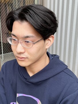 トイロ(toiro*) メンズパーマ*センターパート