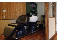 テトラ(Tetrra)の雰囲気(炭酸頭皮マッサージと髪質改善トリートメントが人気♪)