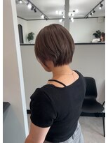 ログ(LOG)&nbsp;くびれショート大人可愛い艶髪透明感カラー20代30代40代