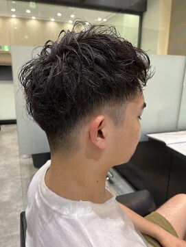 アヴァンス アリオ鳳店(AVANCE) スパイラルパーマ×フェードカット