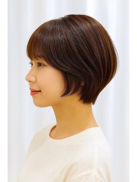 ストーリー バイ ジュエル 関内駅前店(Story by JEWEL) 丸みショートボブ
