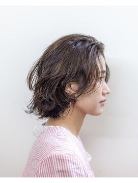 エルレ(Elure) ボブ#パーマ#センター分け#ブリーチなし#外ハネ#浜松#浜北#磐田