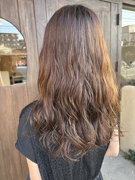 ピケ(pique) ナチュラルウェーブ/ロングヘア/柔らか/女性らしい/20代30代