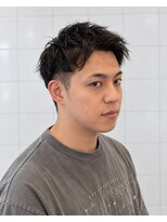 ゼロスバーバー(0's BARBER SHOP)&nbsp;アップバングメンズショートツーブロック刈り上げ短髪束感