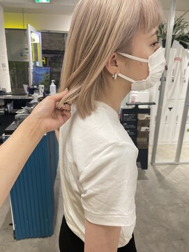 ノラ シブヤ(NORA) ブロンド、ホワイトベージュ、ワイドバング【木原】