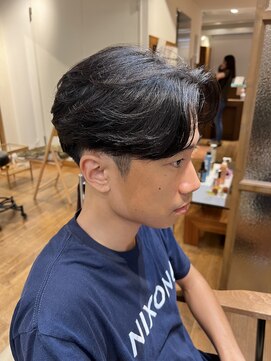 エクリ 麻布十番(equri) ショートセンターパートニュアンスパーマ