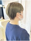 福山Caary金髪ハイトーンタッセルボブ丸みショートボブ20代30代