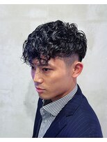 フランクスバーバーリザーブ 人形町店(FRANK’S BARBER RESERVE)&nbsp;スペインカール/スパイラル/パーマ/人形町/　ｙ