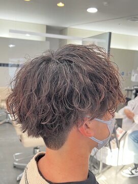 バース バイ ハピネス(BIRTH by happiness) ツイストスパイラルパーマツイストパーマメンズマッシュパーマ