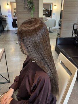 ジュエルキーナ(JEWELucina) オリーブベージュ