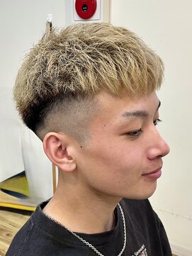 スウェル 津田沼店(Swell) 金髪クロップ[津田沼/MEN’sカラー/フェード]