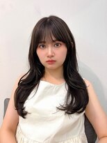 ヒュー 広島(HEW)&nbsp;20代30代大人かわいいくびれレイヤーカットオリーブベージュ