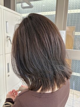 大人気な“幼くならない”レイヤーボブ