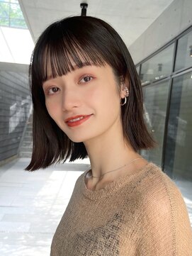 ガーデンヨコハマ(GARDEN YOKOHAMA) 大人ボブ 切りっぱなし 暗めカラー 黒髪 ワイドバング外ハネ