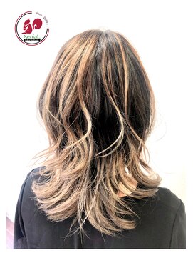ジニアル(XeniaL) バレイヤージュ