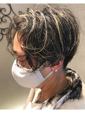 アールハーツ 峰店(R-HEARTS) 《R-HEARTSmine》☆メンズハイライトカラー☆