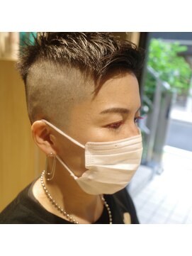 ビビト(bibito) bibito ベリーショート　モヒカン　刈り上げ女子