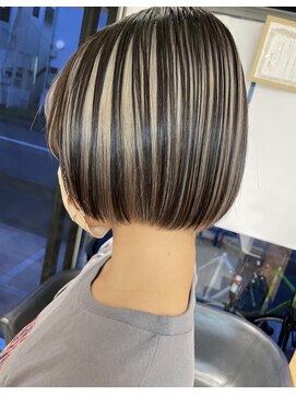 リア(Lia by KENJE) Lia　オシャレなデザインカラー♪