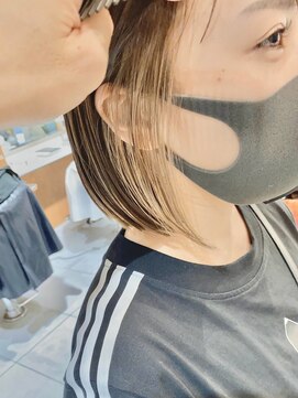 ネオリーブカフ 鶴ヶ峰店(Neolive caff) 馴染みいいがインナーカラー　アッシュ　ベージュ　くすみ系