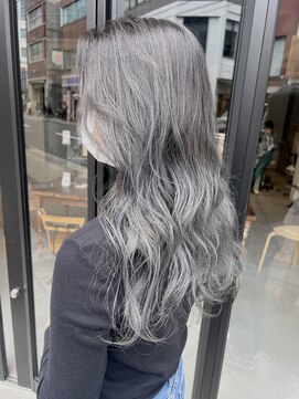 ヘアー アイス ルーチェ(HAIR ICI LUCE) シルバーカラー /城倉