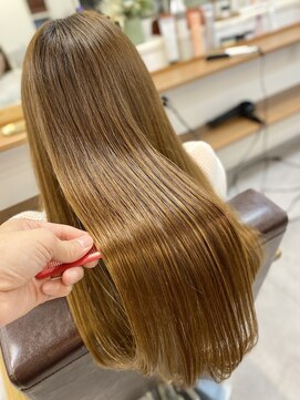 ランプ(Lamp) シルキーベージュオリーブグレージュカラー小顔カット白髪染め