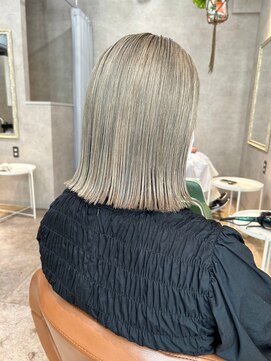 ルーム(.room.) ブリーチカラー