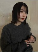 レイヤーカットと切りっぱなしボブの合わせ技スタイル◎