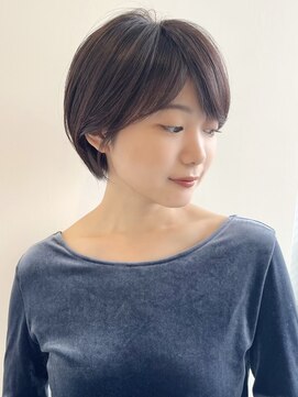 イヴォークトーキョーオーサカ(EVOKE TOKYO osaka) 丸みショート 耳かけ 可愛い レイヤー 顔周りカット 似合わせ