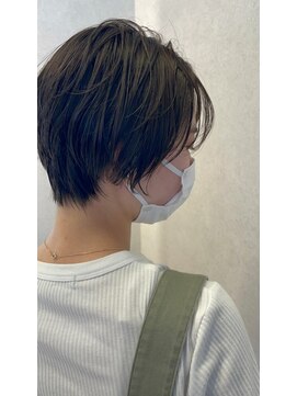 モック(moc) 女性らしいショートボブスタイル