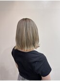 シルバーベージュ×レイヤーカット