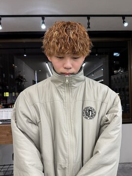 ソソ(soso) 茶髪ツイスパ強め