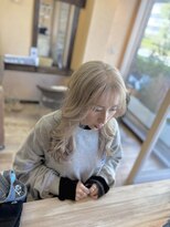 モアムー(Moremuu) 【Makoto】ホワイトベージュ