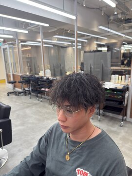 ルースト 南堀江店(ROOST) 刈り上げセンターパート/波巻きツイストスパイラル/南堀江