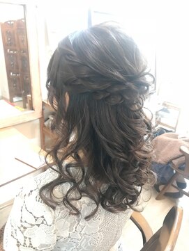 ロカット サロン(Roquat Salon) ふんわりハーフアップアレンジ【ヘアアレンジ　立川/立川南口】