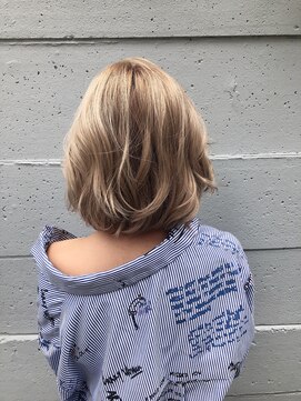 アローラ 三軒茶屋(Allora) グラマラスかきあげペールベージュ