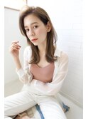 かきあげヘアーシルバーカラー韓国風センターフェードカット