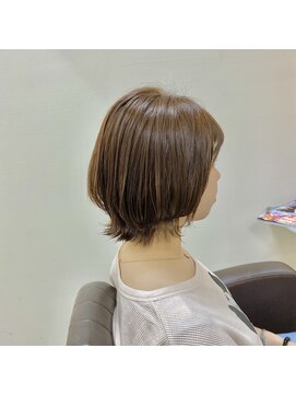 アールモンドヘア新世界 外ハネボブ♪