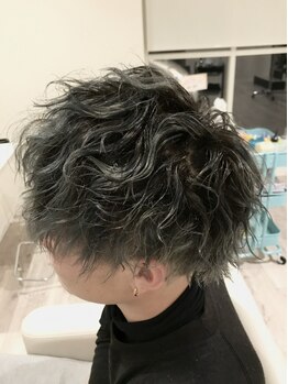 ノイヘアー(noi hair)の写真/【22時まで営業/感染症対策◎】豊富なメニューで理想にぐっと近づく♪アクセントをつけて遊び心の演出も◎