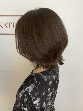 ケイトブラウン(KATE BROWNE) くびれミディアム×ダークアッシュ