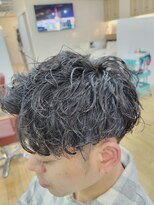 ギフト ヘアーデザイン(gift hair design) ケアパーマツイストスパイラル×ツーブロック刈り上げショート