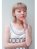 レジュアル(RESSUAL)&nbsp;斜めバンググレージュカラーデザインカラーシルキーベージュ