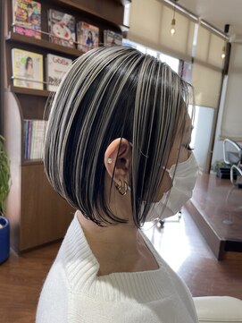 ブラフ(B.R.AP.h) 顎ラインショートボブ×アンブレラカラー「ホワイトベージュ」