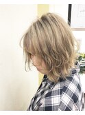ハイトーンボブ×ブロンドベージュ
