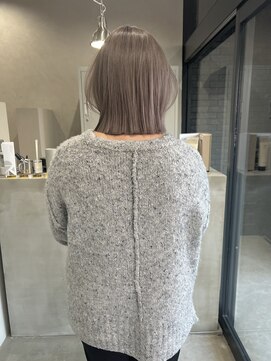 モノトーン(MONOTONE) シルバーグレージュ