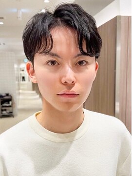 ヨリ トウキョウ(yori Tokyo) 簡単スタイリングニュアンスパーマスパイキーショート